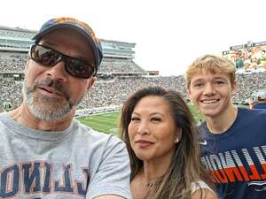 Michigan State Spartans - NCAA Football vs Illinois Fighting Illini