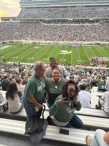 Michigan State Spartans - NCAA Football vs Illinois Fighting Illini