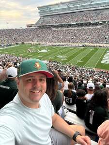 Michigan State Spartans - NCAA Football vs Illinois Fighting Illini