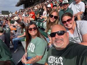 Michigan State Spartans - NCAA Football vs Illinois Fighting Illini