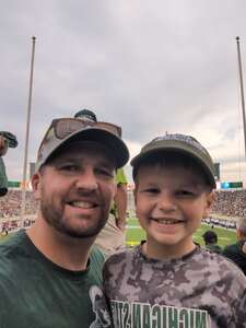 Michigan State Spartans - NCAA Football vs Illinois Fighting Illini