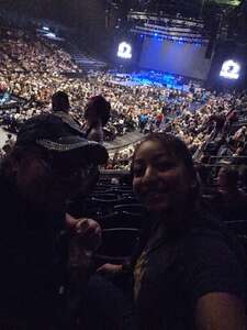 BRAD PAISLEY LIVE