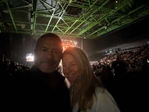 BRAD PAISLEY LIVE