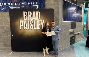 BRAD PAISLEY LIVE