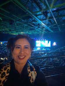 BRAD PAISLEY LIVE