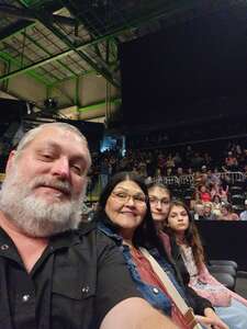 BRAD PAISLEY LIVE