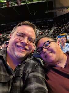BRAD PAISLEY LIVE