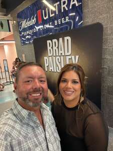 BRAD PAISLEY LIVE