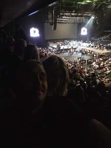 BRAD PAISLEY LIVE