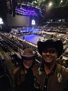 BRAD PAISLEY LIVE