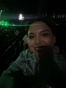 BRAD PAISLEY LIVE