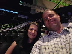 BRAD PAISLEY LIVE