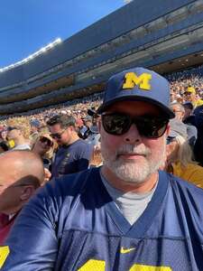 Michigan Wolverines - NCAA Football vs Indiana Hoosiers