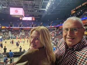 UConn Huskies - NCAA Men's Basketball vs Syracuse Orange
