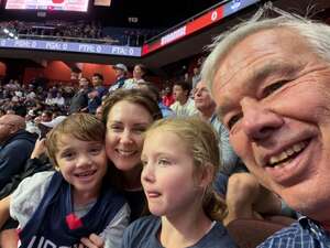 UConn Huskies - NCAA Men's Basketball vs Syracuse Orange