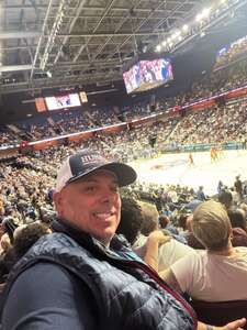 UConn Huskies - NCAA Men's Basketball vs Syracuse Orange