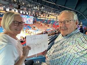 Kansas Jayhawks - NCAA Men's Basketball vs Louisville Cardinals