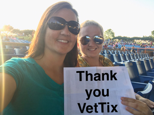 Brad Paisley: Weekend Warrior World Tour 2017 With Special Guest Dustin Lynch, Chase Bryant and Lindsay Ell