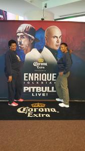 Enrique Iglesias & Pitbull - Live