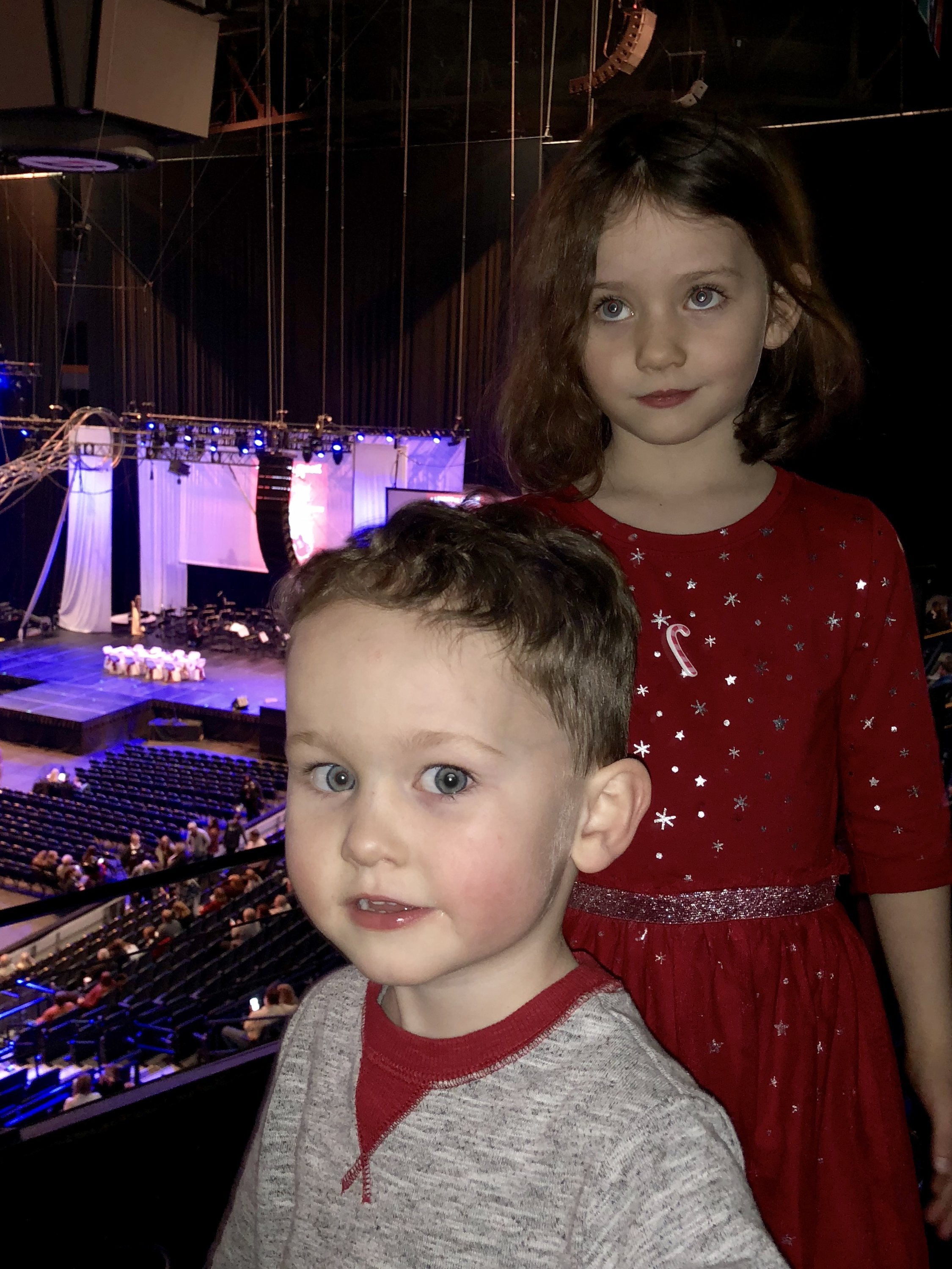 Cirque Holiday Musica Presents Believe