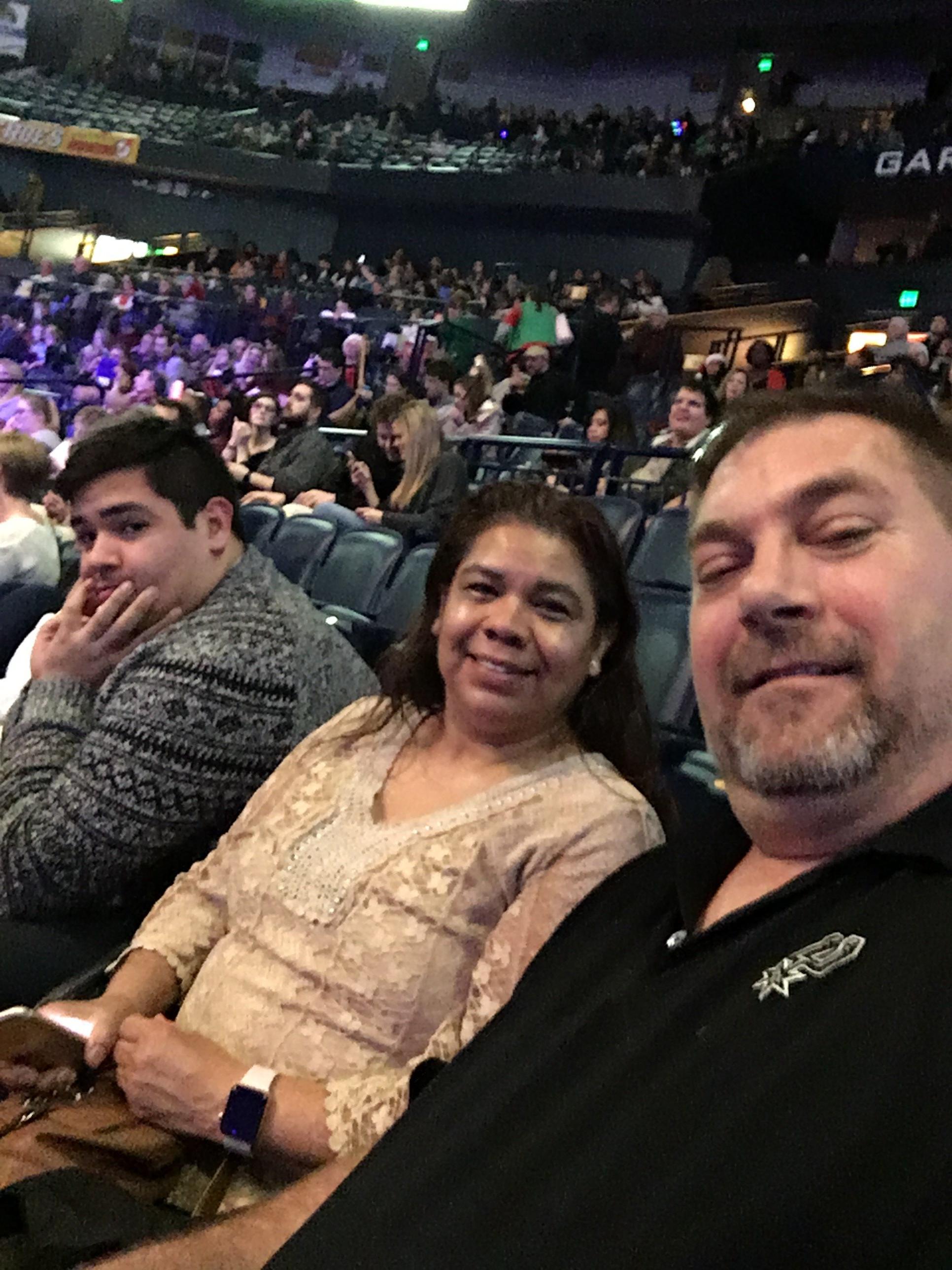Cirque Holiday Musica Presents Believe