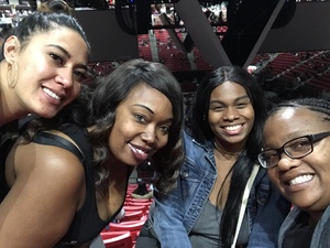 Jay-z - 4: 44 Tour With Special Guest Vic Mensa