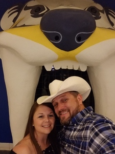 Brad Paisley - Weekend Warrior World Tour With Dustin Lynch, Chase Bryant and Lindsay Ell