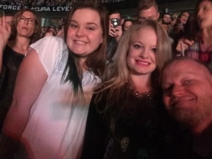 Brad Paisley - Weekend Warrior World Tour With Dustin Lynch, Chase Bryant and Lindsay Ell